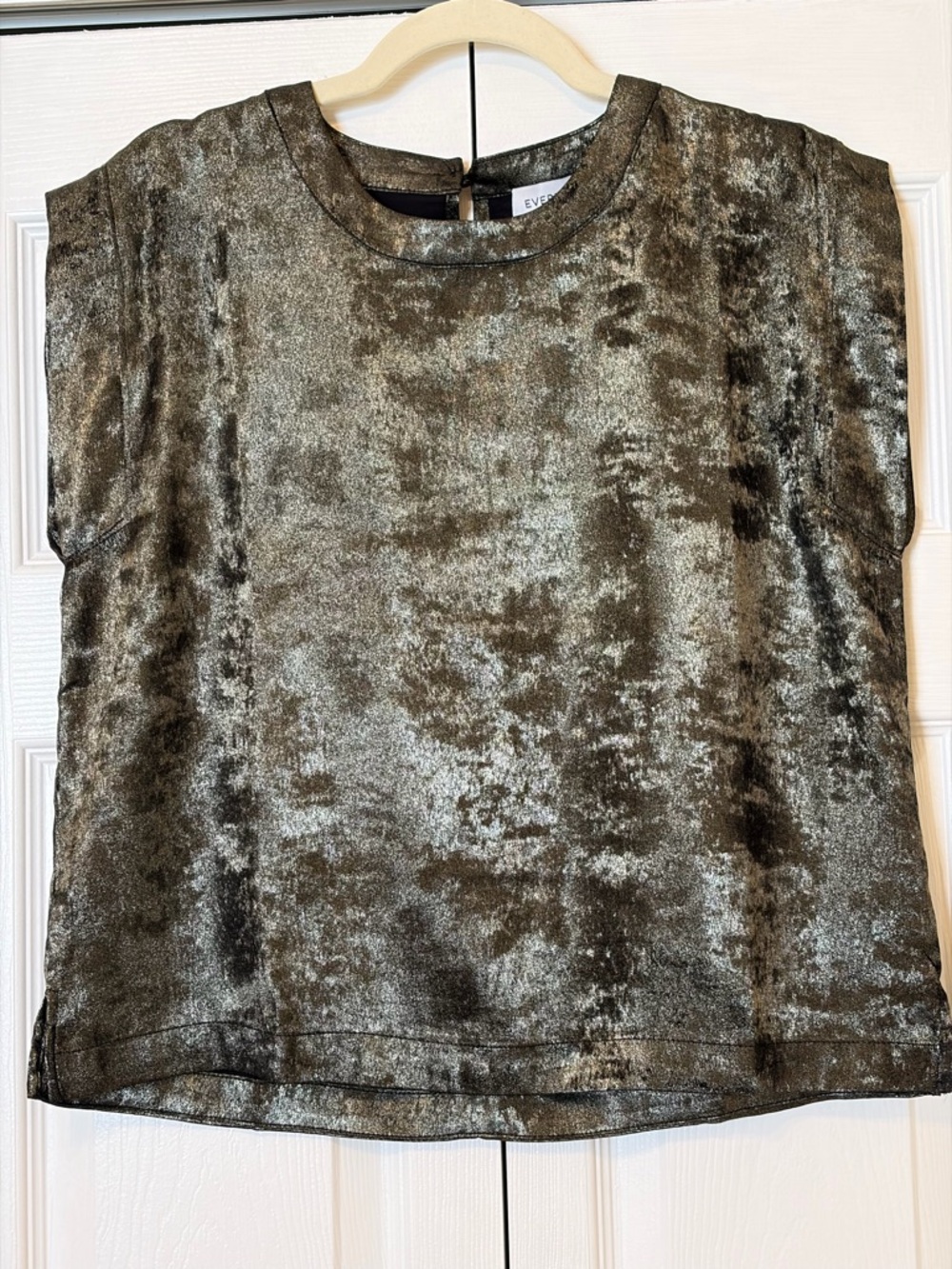 NWT Evereve Metallic Olive Short Sleeve Top